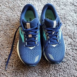 Brooks Adrenaline GTS 19